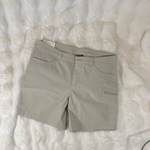 Eddie Bauer Light Gray Casual Shorts mid rise